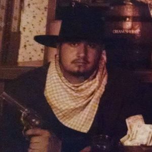 Meet your Posher, Chris